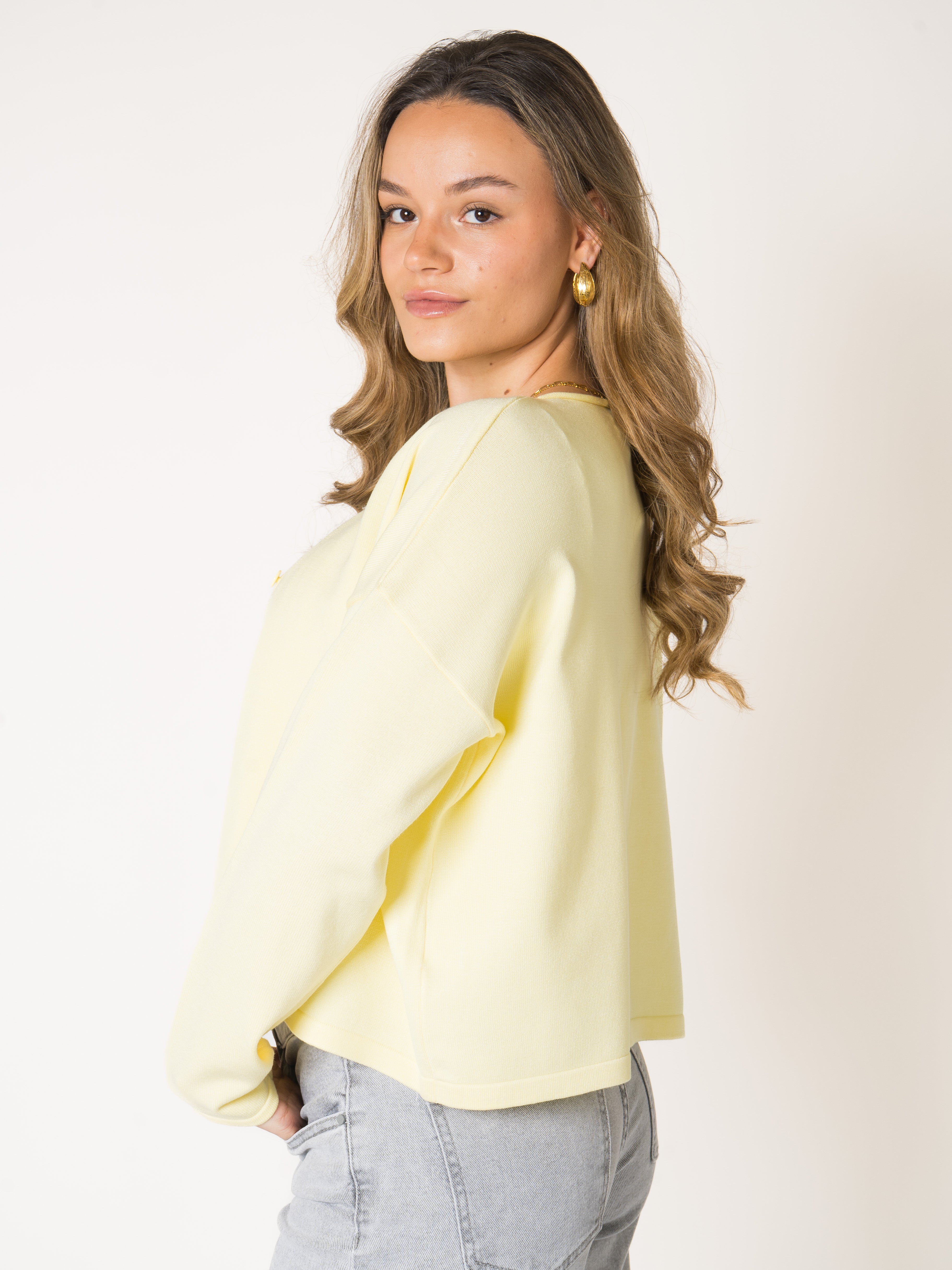 #Farbe_Butter Yellow