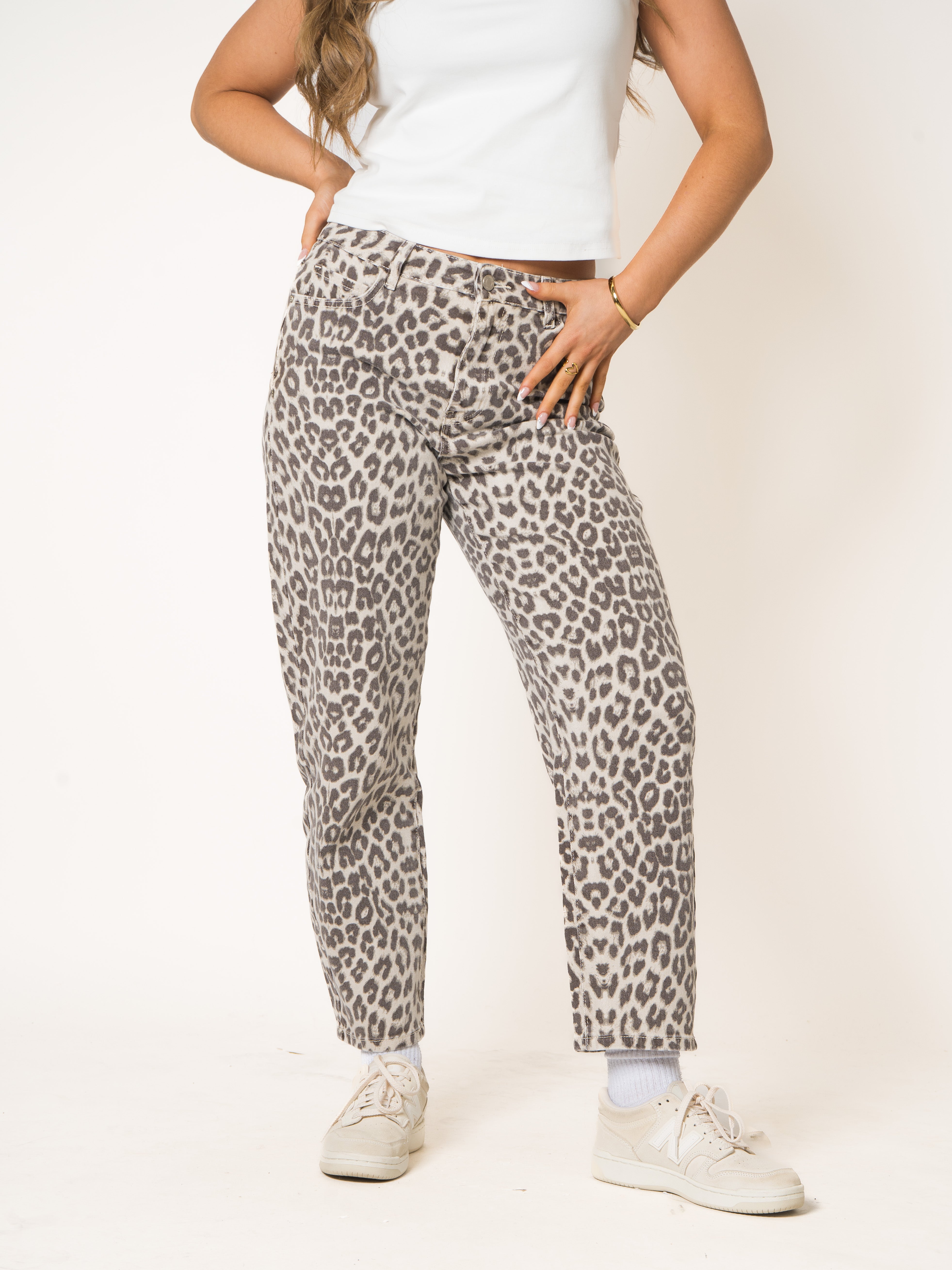 Mom Fit Leo Jeans