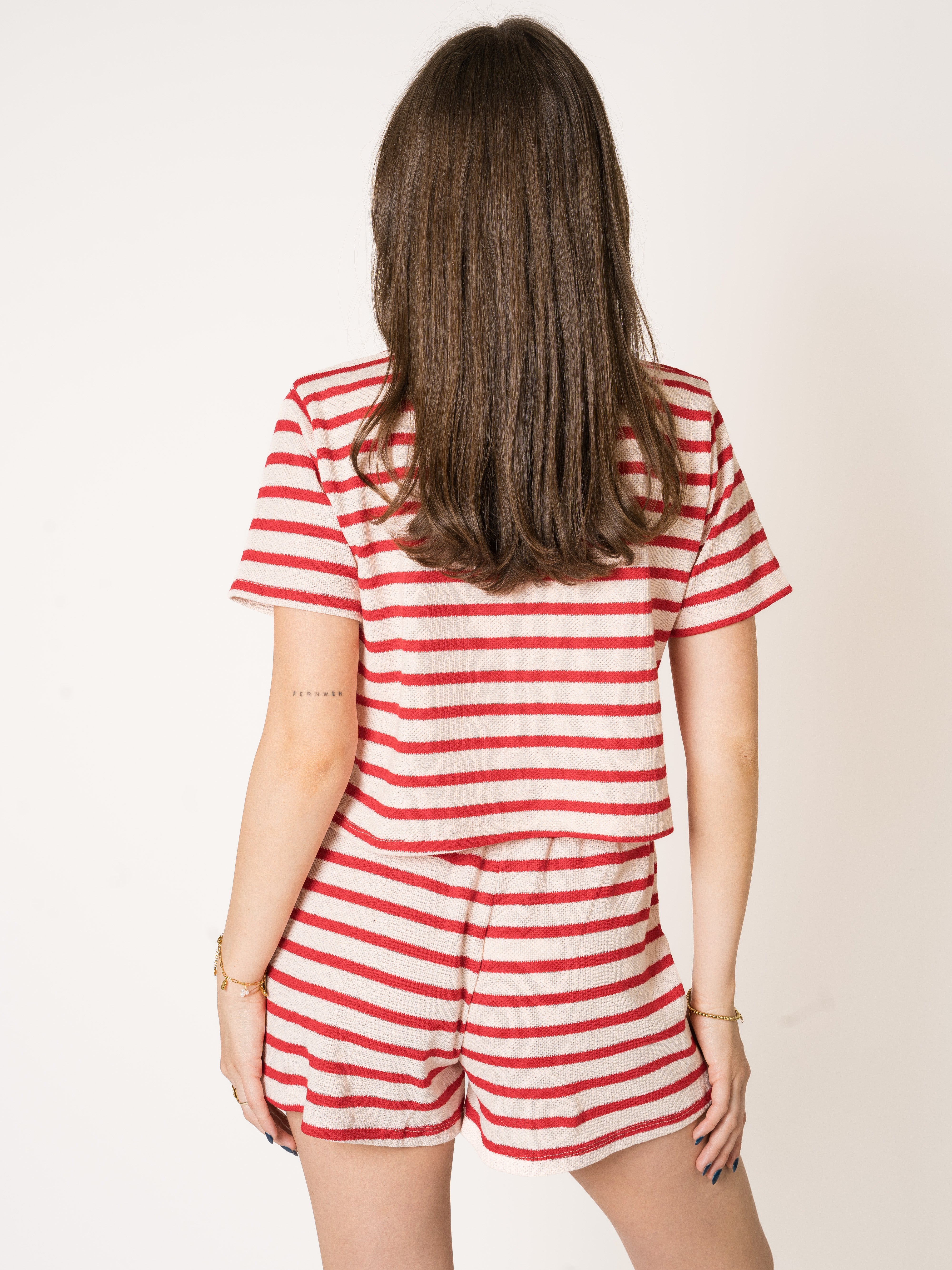 #Farbe_Weiß mit Rot