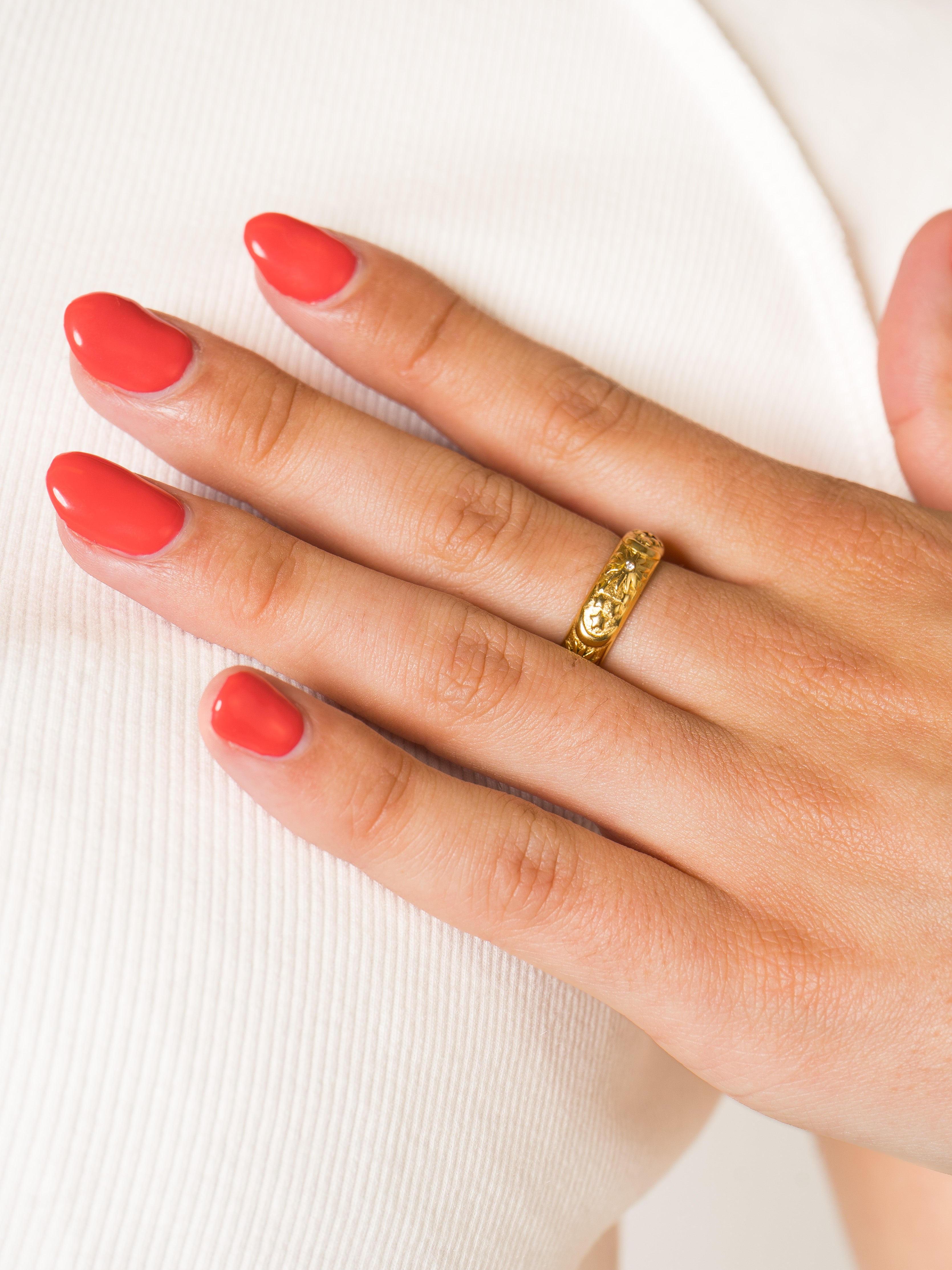 #Farbe_Gold