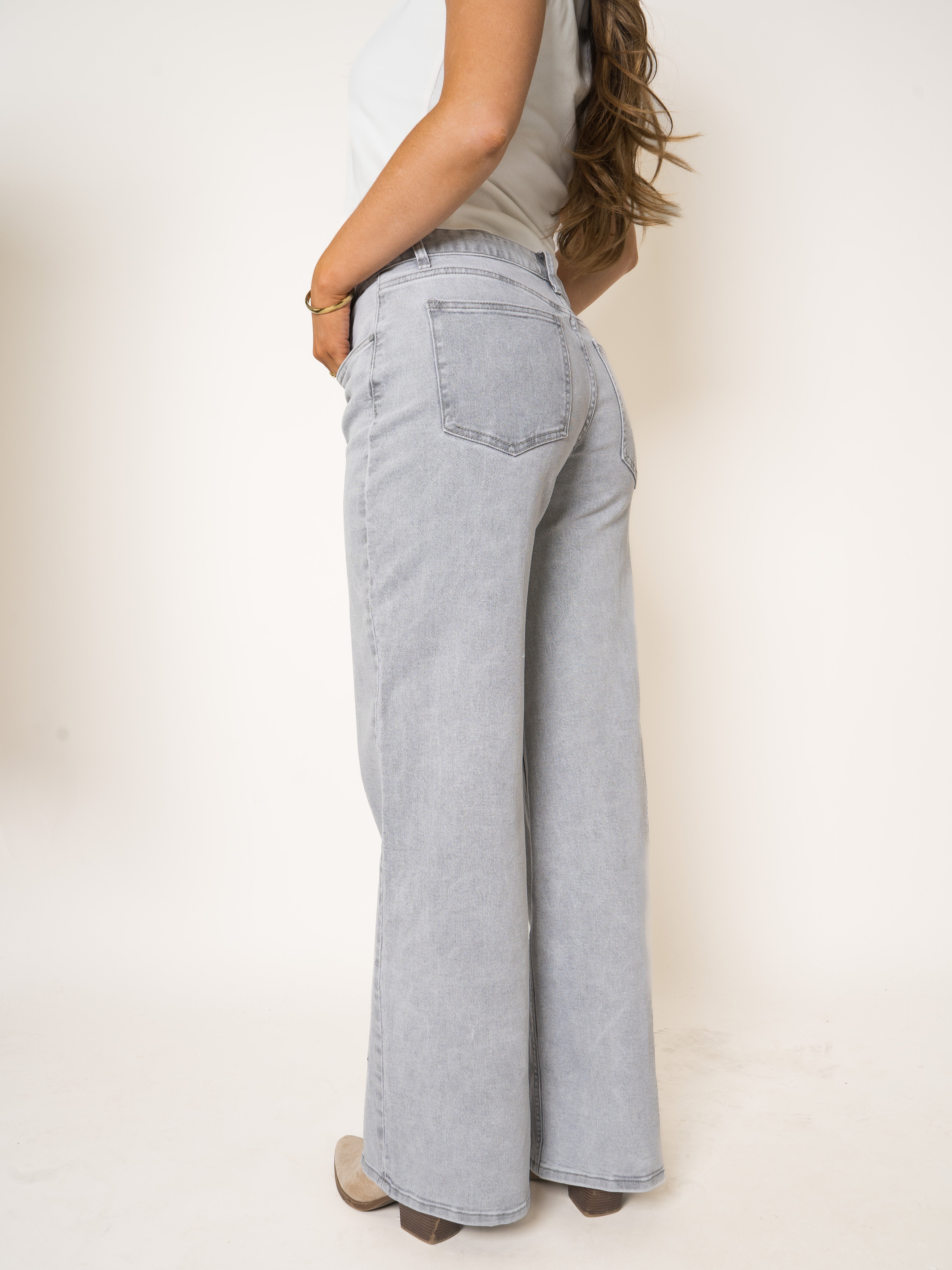Mid Waist Wide Leg Jeans