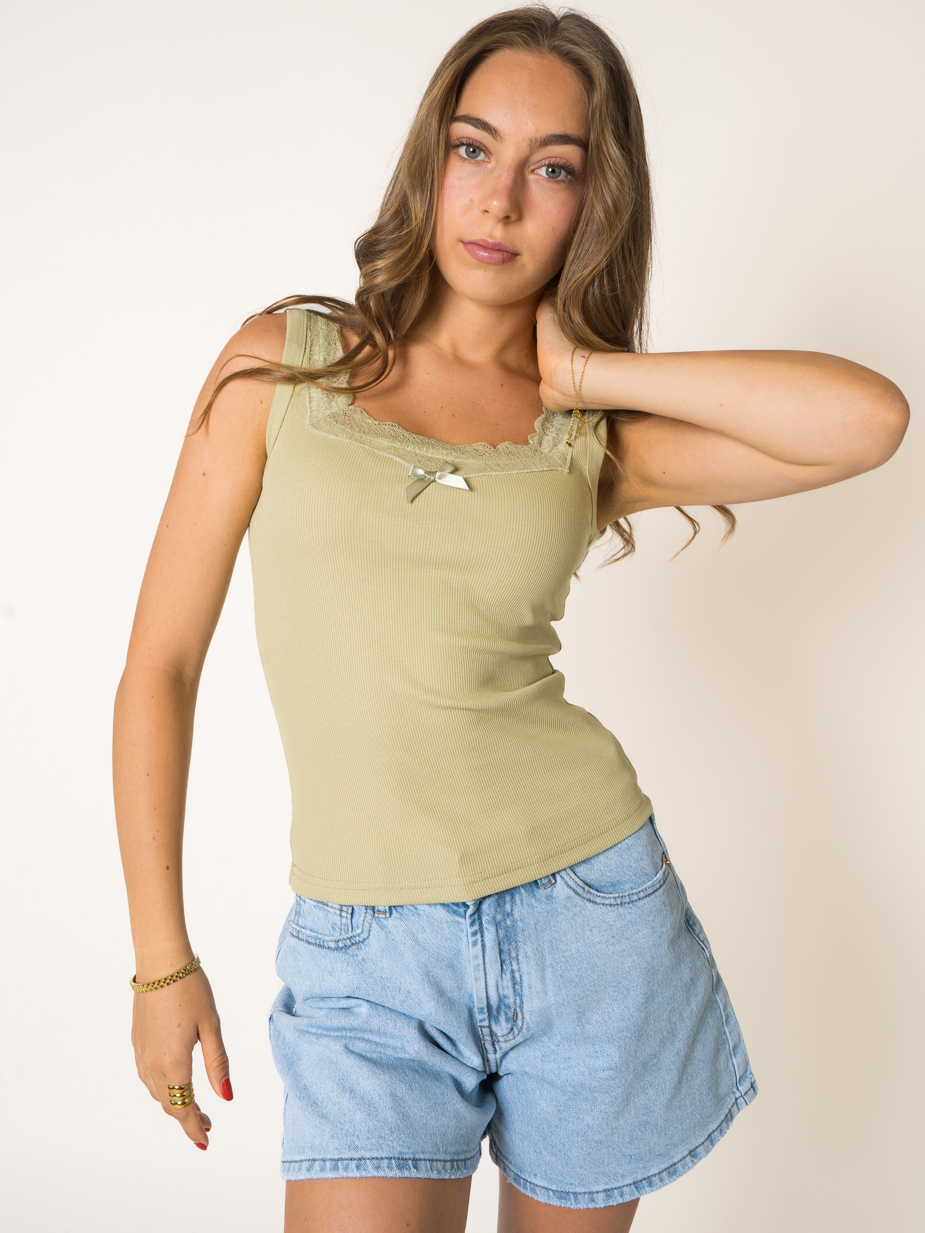 #Farbe_Khaki