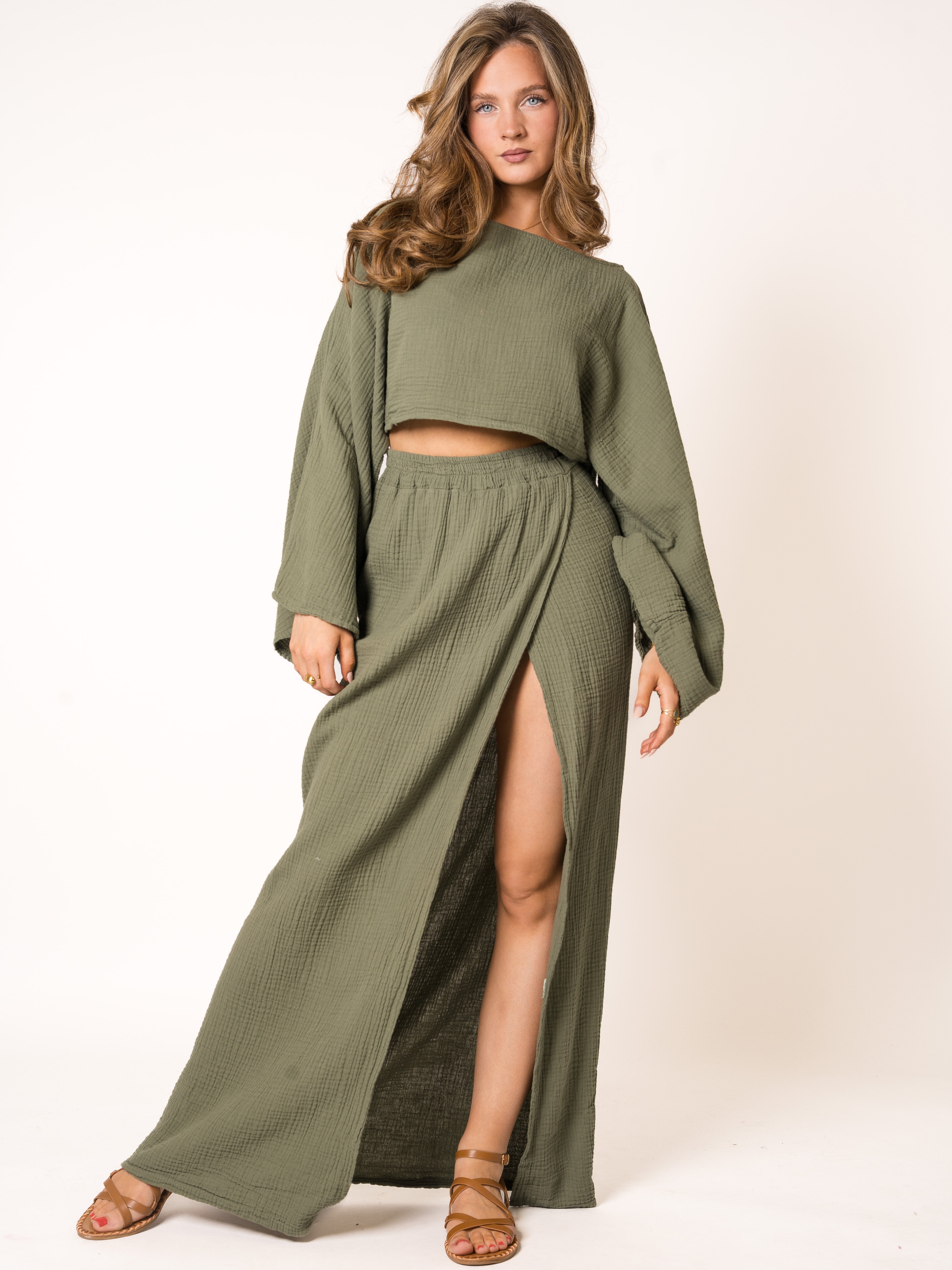 #Farbe_Khaki