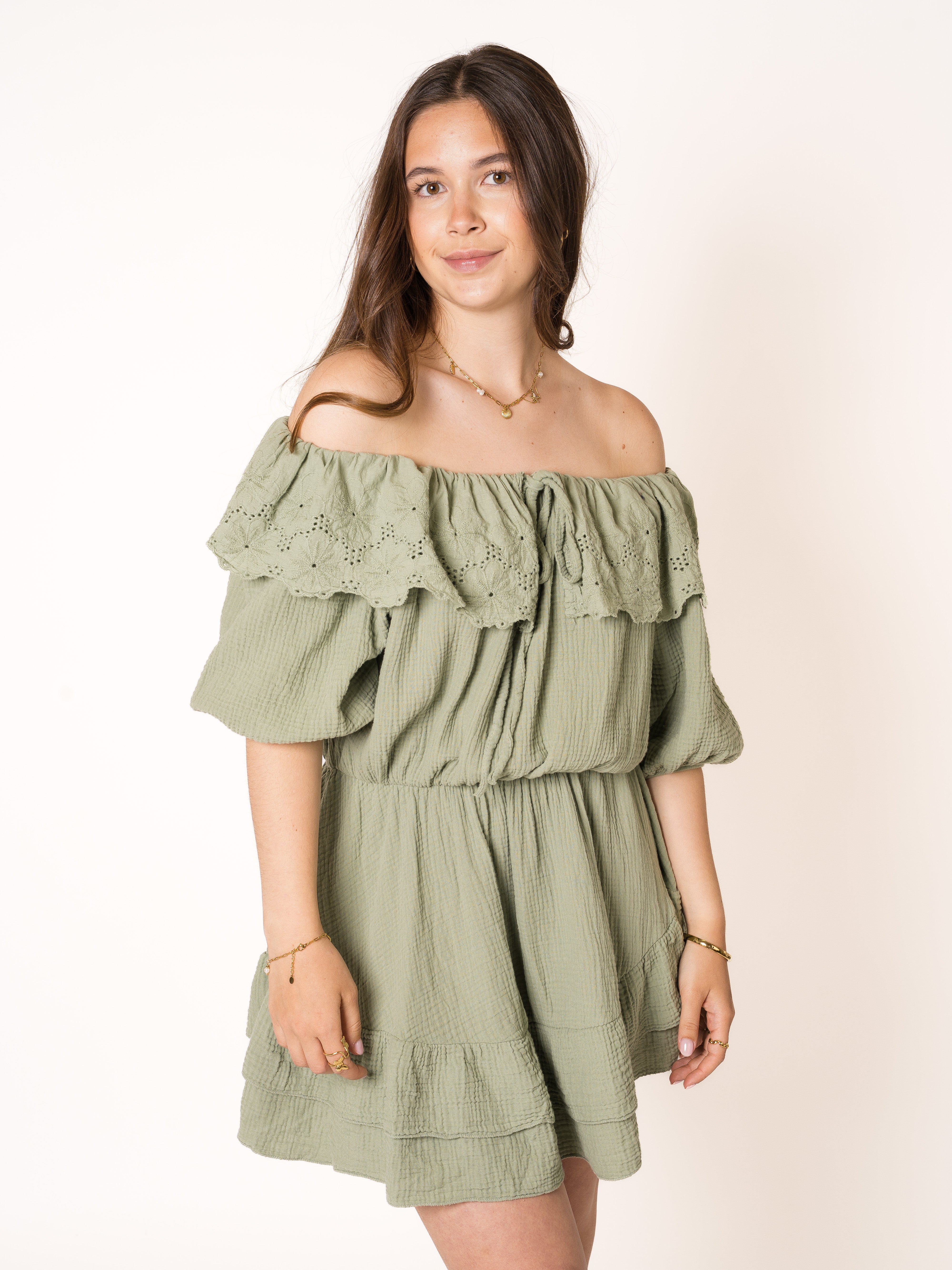 #Farbe_Khaki